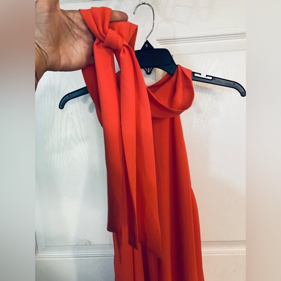 NWT Size 8 Belle Badgley Mischka lightweight coral flowy dress with halter tie - Picture 3 of 6